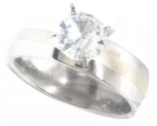 Anillo de acero quirurgico con cubic cristal